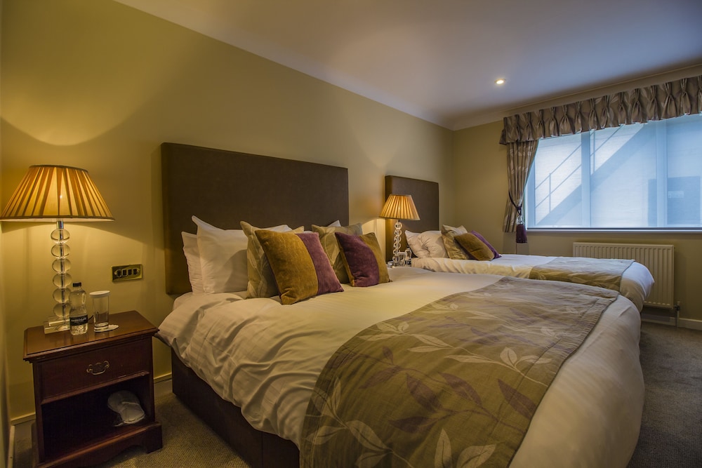 Best Western the Three Swans Hotel 4/69