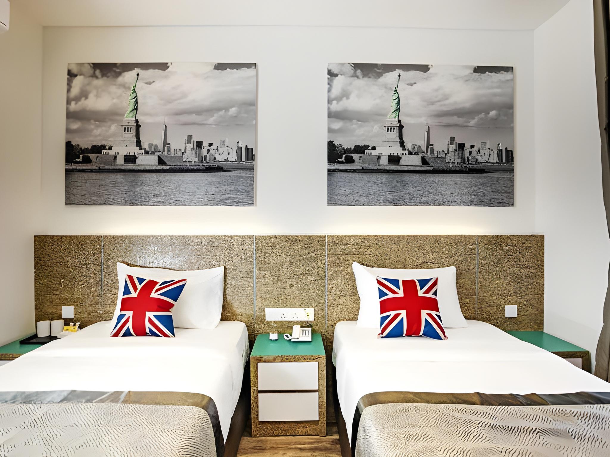 Boutique, Double Bed