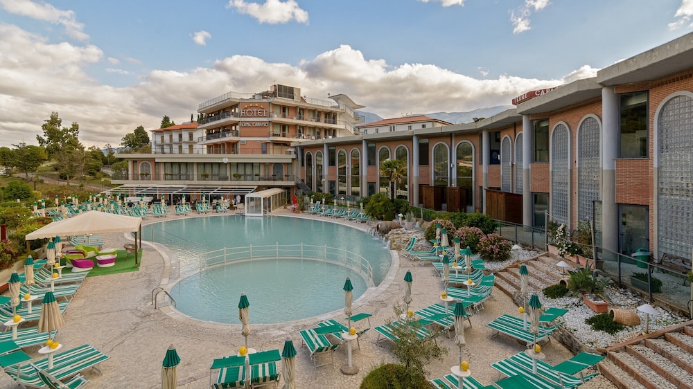 Hotel Terme Capasso 54/61