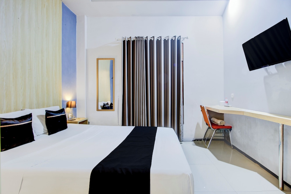 Hotel O Tegal near near Pacific Mall Tegal formerly Hugo Suites Family 25/33