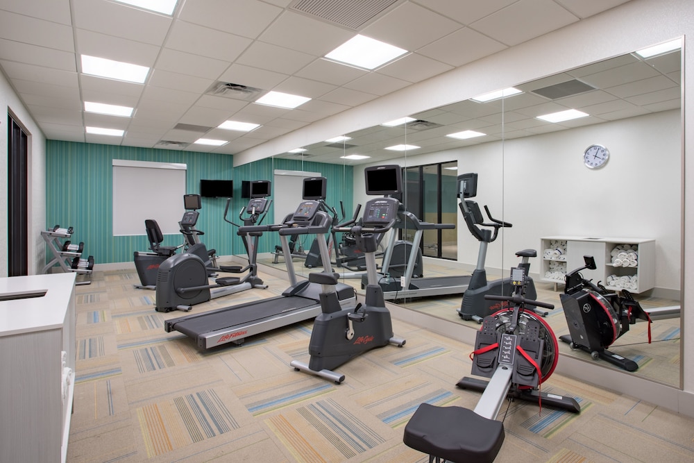 Holiday Inn Express Suites Owings Mills Baltimore Area 30/53