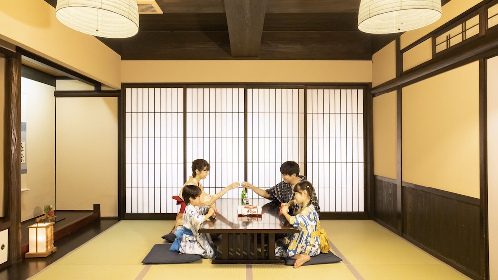 Kutsurogi No Yado Terunoyu 53/61