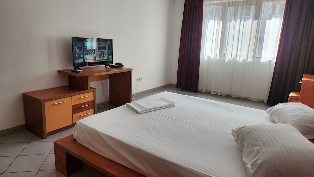 Arion Hotel 8/50