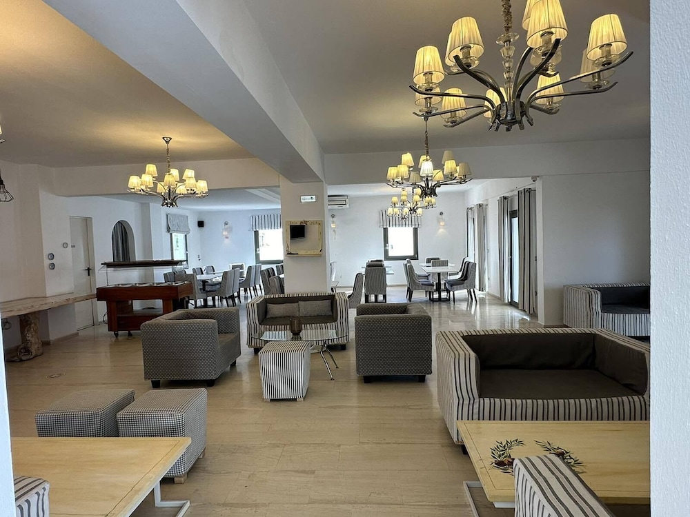 Olympic Hotel 42/56