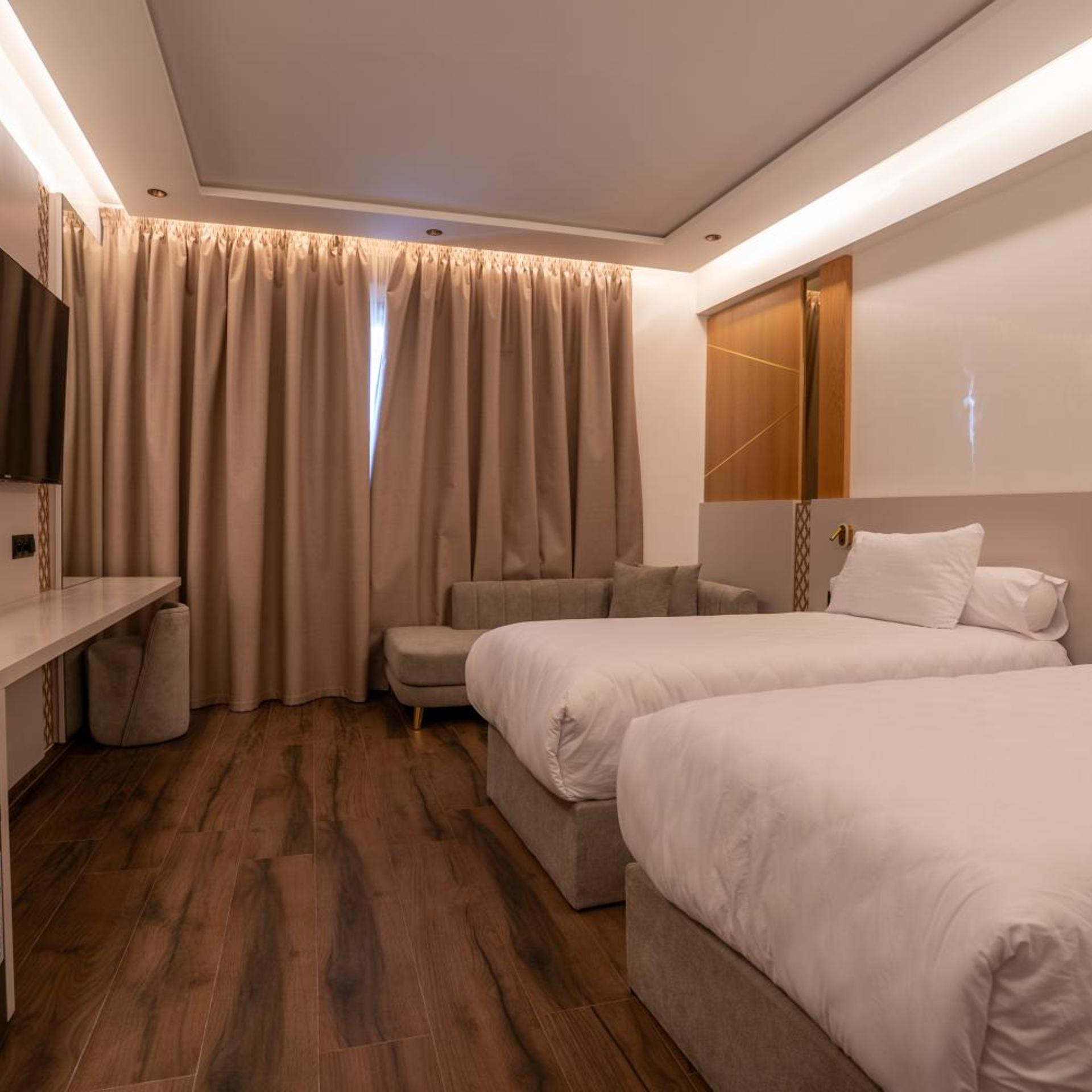 Hotel Esmeralda 19/57