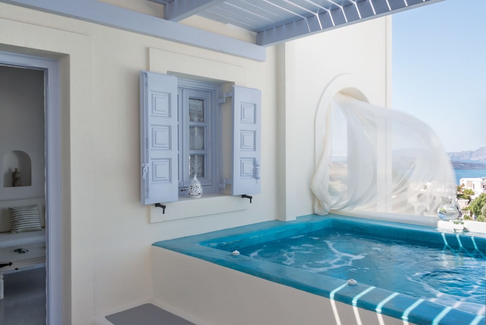Black Diamond Suites Adults Only 19/50