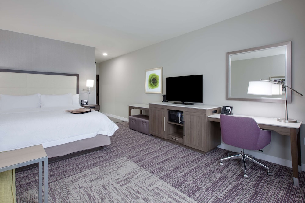 ROOM, KING BED