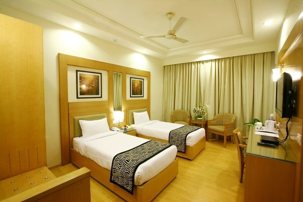 Karon Hotel Lajpat Nagar 14/60