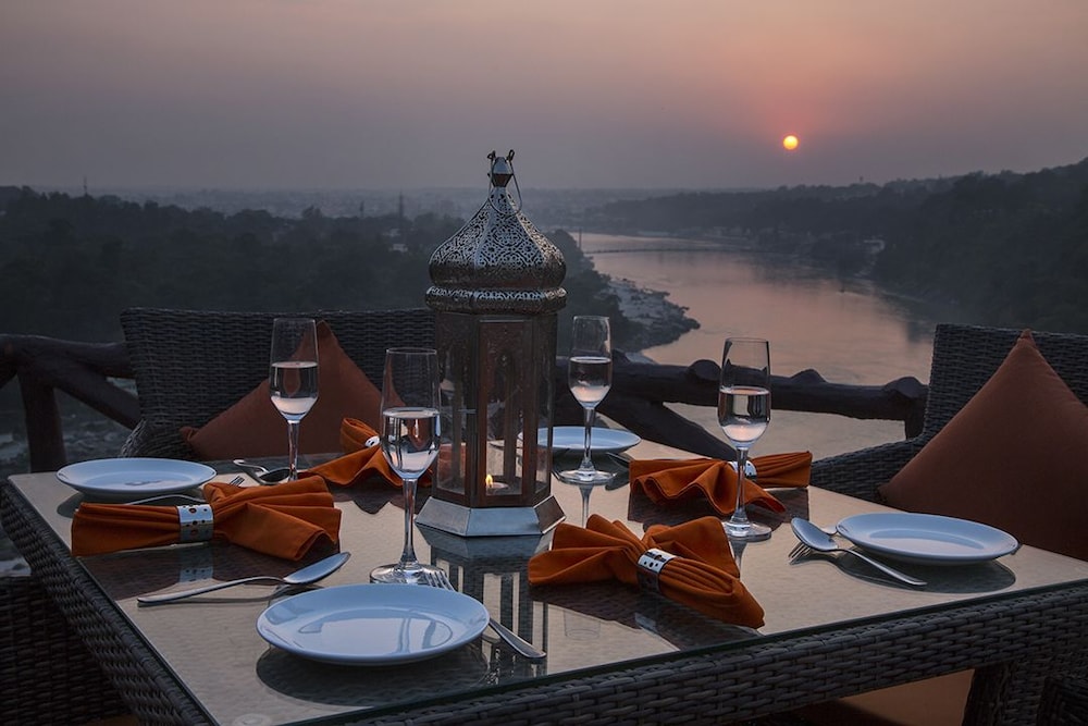 Laxman Jhula Divine Resort 36/49