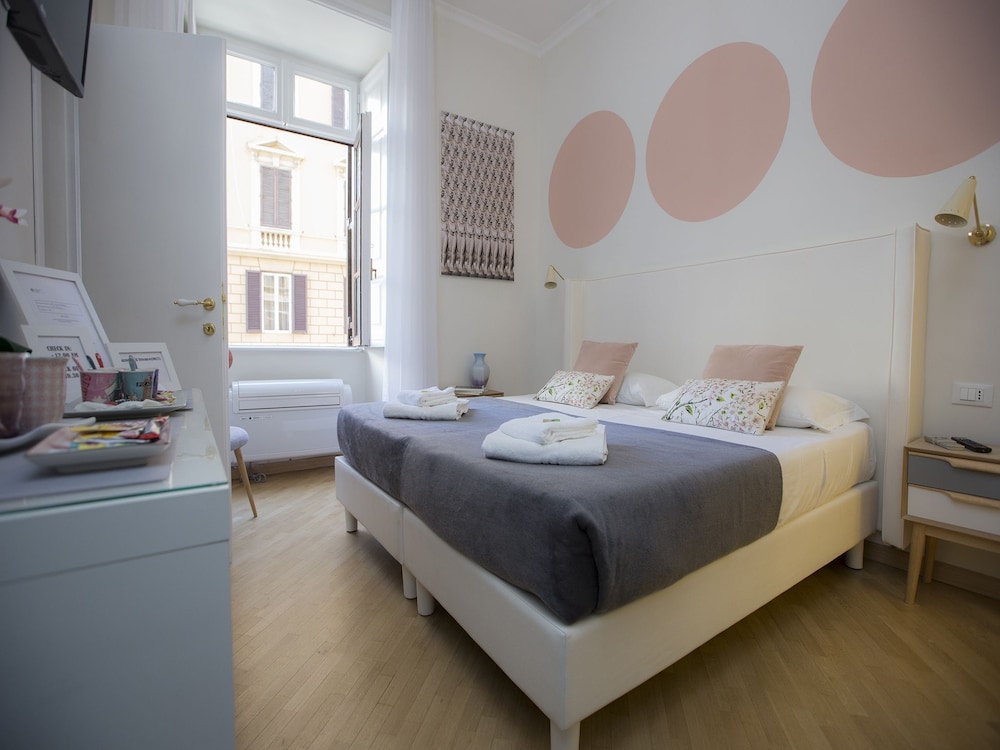 Al 7 Small Luxury Rooms 4/31