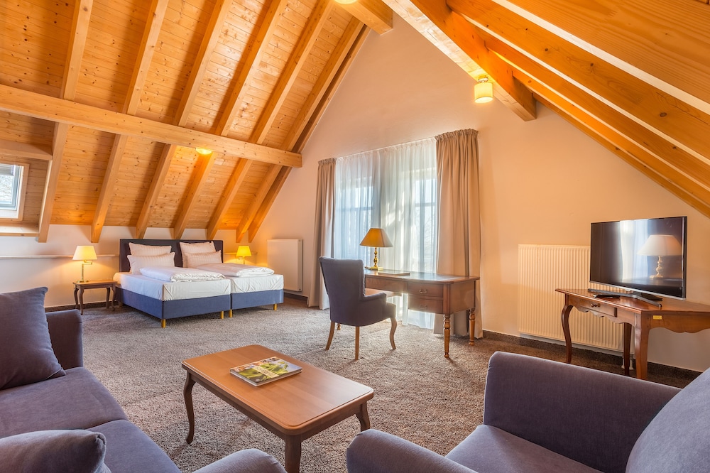 Halbersbacher. Hotel Annaberg 19/50