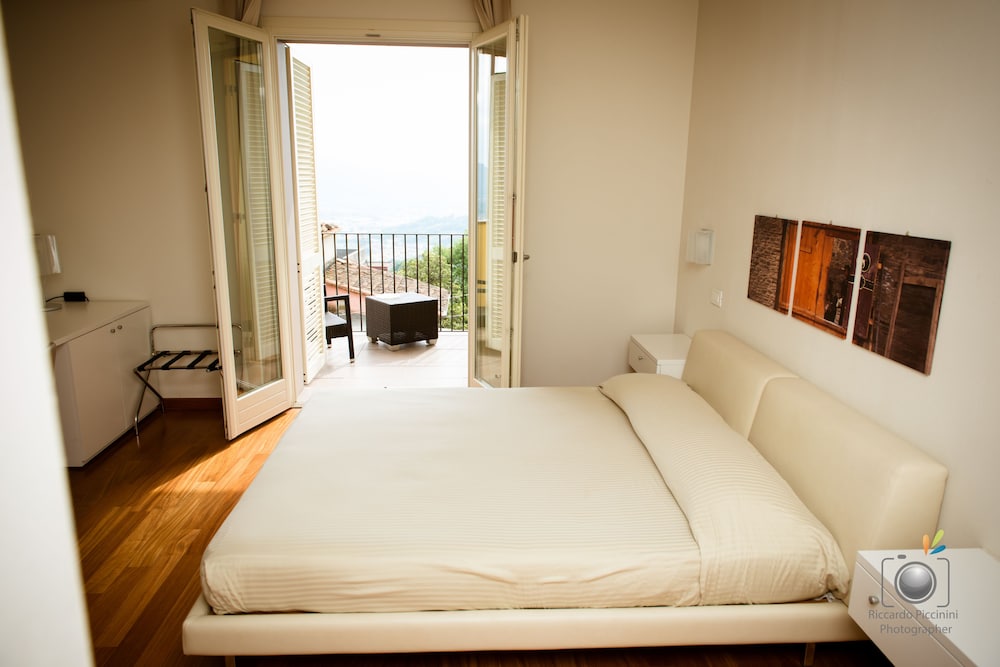 ALBERGO LA CASTELLANA 7/26
