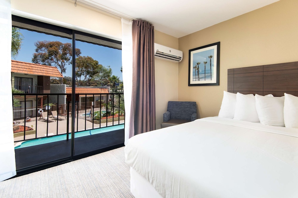 Best Western Oceanside Inn 14/46