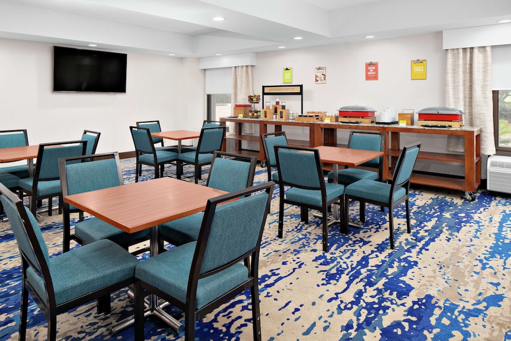 Hampton Inn Austin North At I - 35 & Hwy 183 27/42