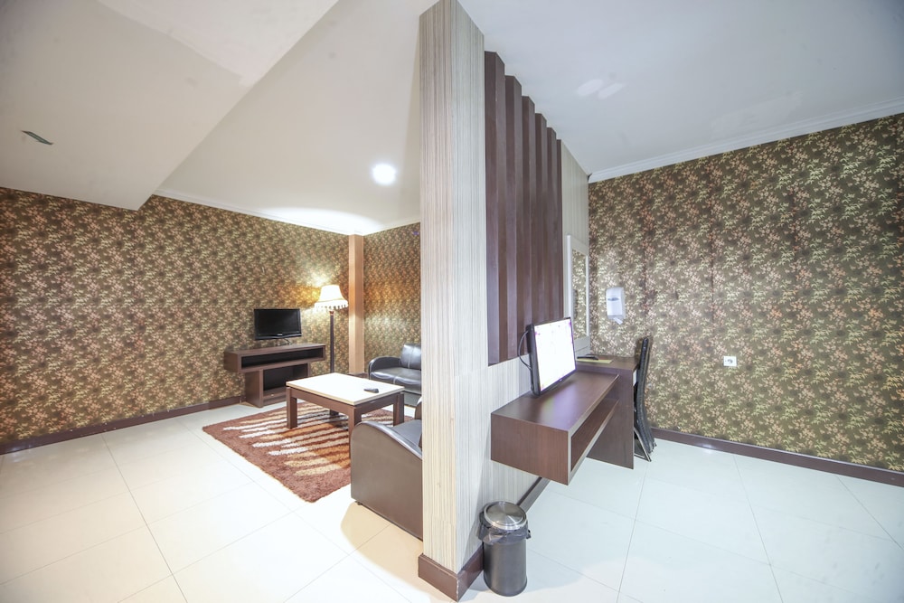 New Hollywood Pekanbaru 27/58