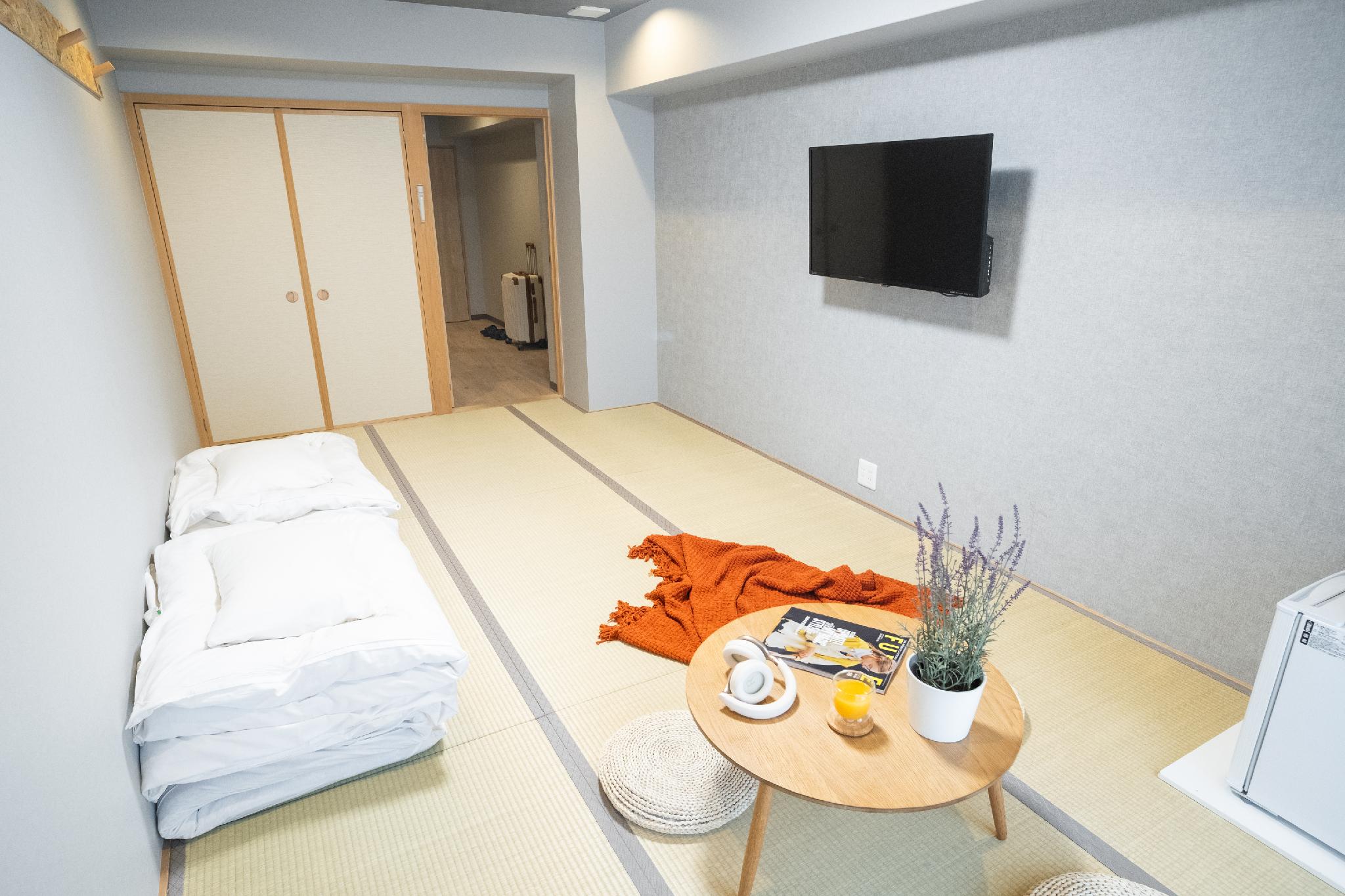Essential, Family, 4 Futon Beds, Tatami