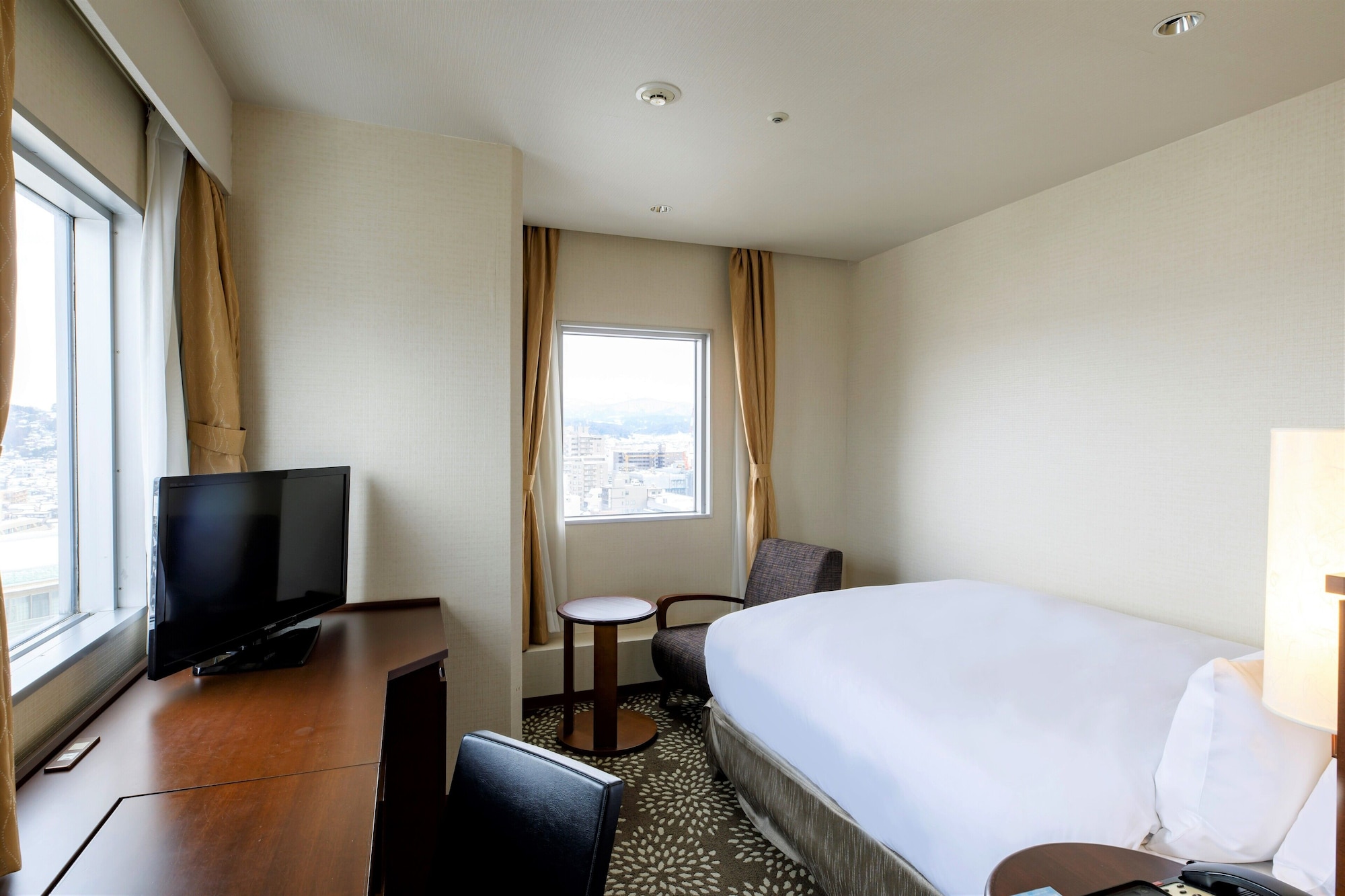 غرفة قياسية بسرير مزدوج، Holiday Inn ANA Kanazawa Sky 6/8