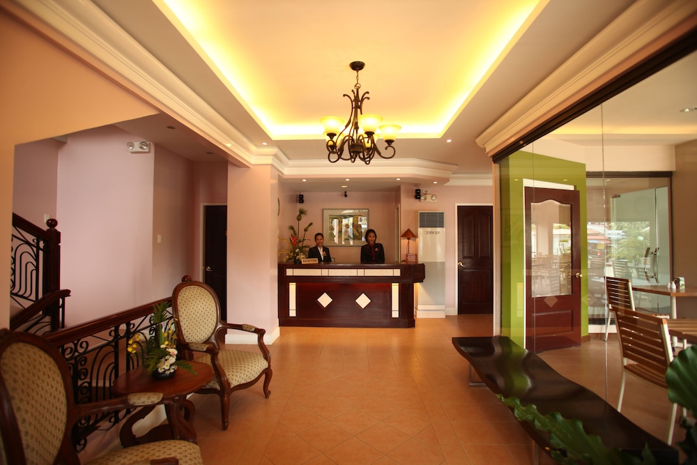 Casa Leticia Business Inn 38/57