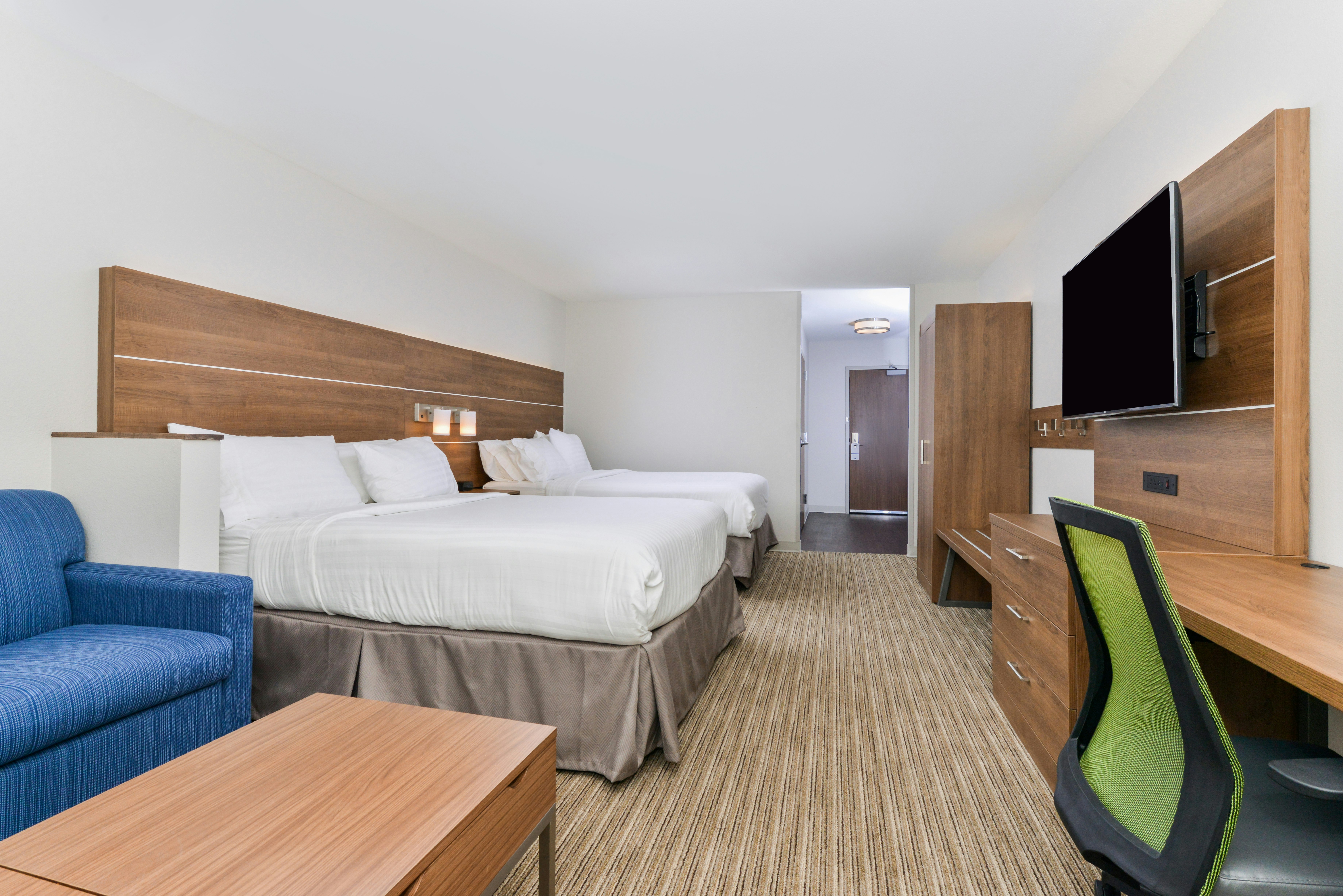 Holiday Inn Express Suites Ogallala 36/75