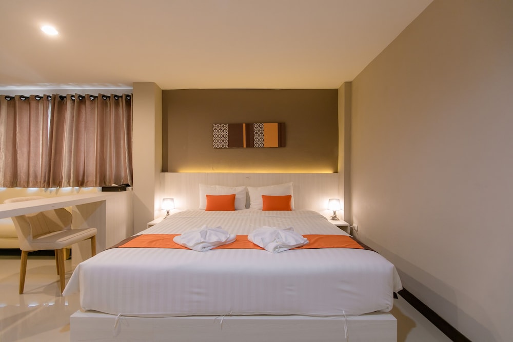 De Hug Hotel & Residence 10/68