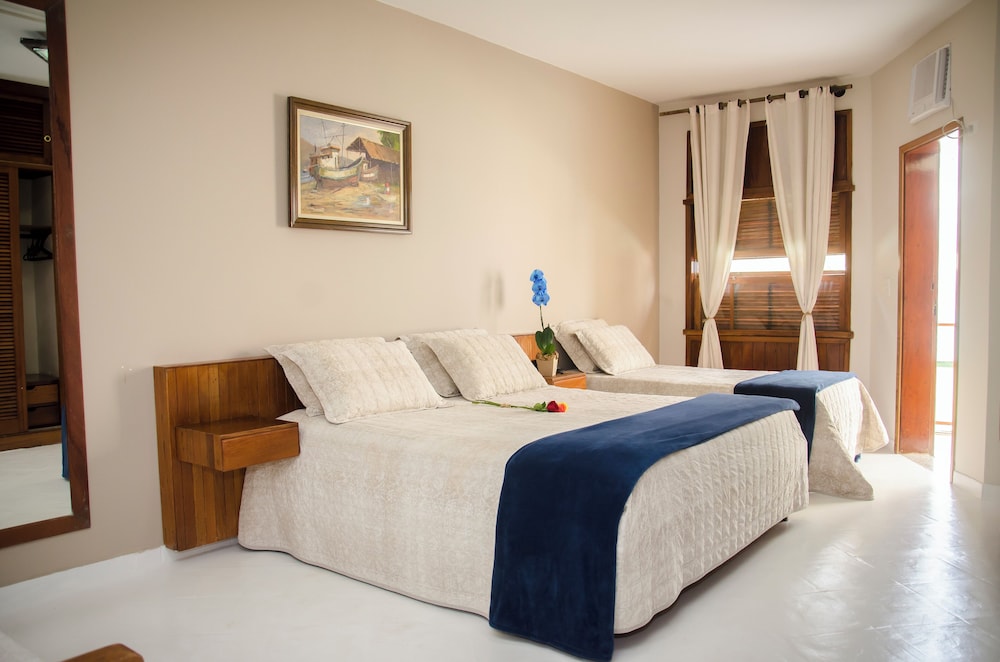 Strand Hotel 12/50