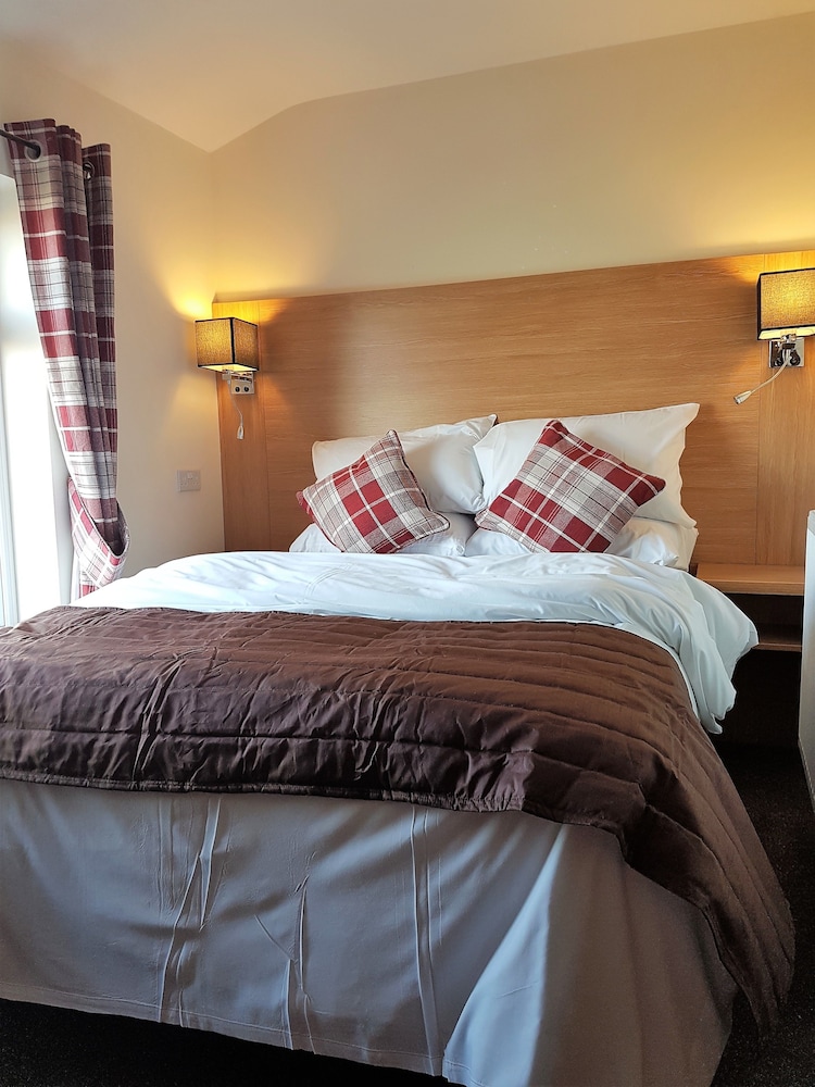 The Cliff Top Inn Hotel 3/15