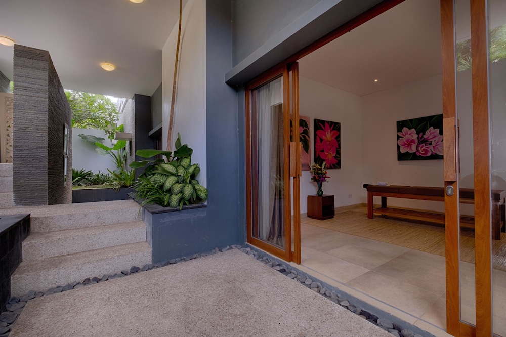 Kutus Kutus Keramas Villa 11/51