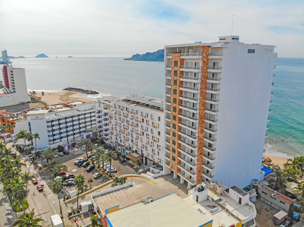 Pacific Palace Beach Tower Hotel 4/65