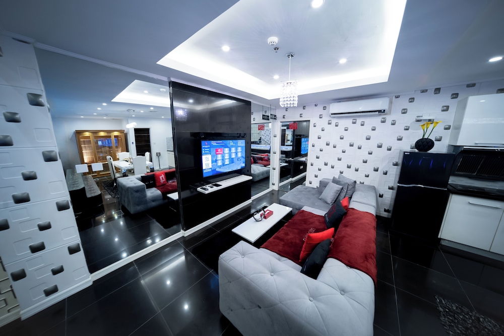 Luks Lofts Hotel & Residences 39/50