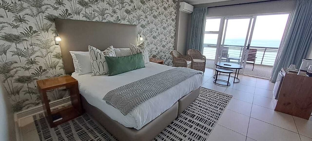 Diaz Strand Hotel And Resort 12/49