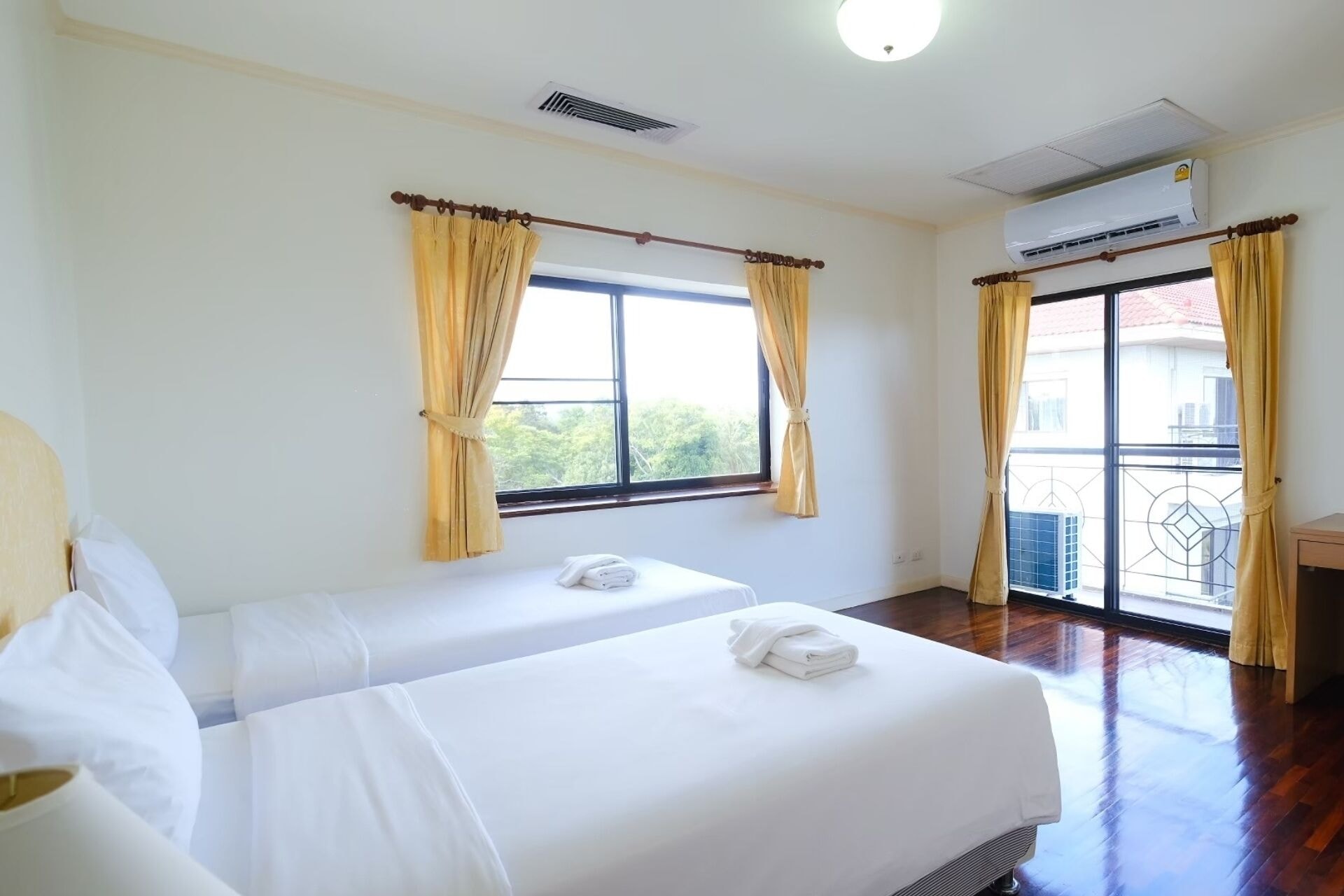 2 BEDROOMS, LUXURY, SUITE