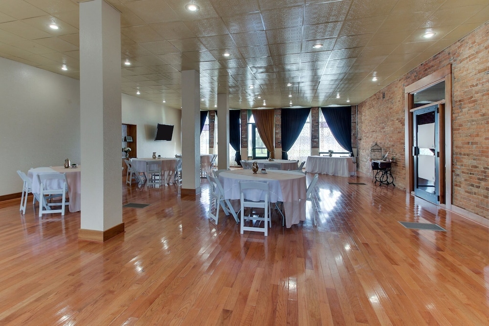 Kingsley Inn 35/64