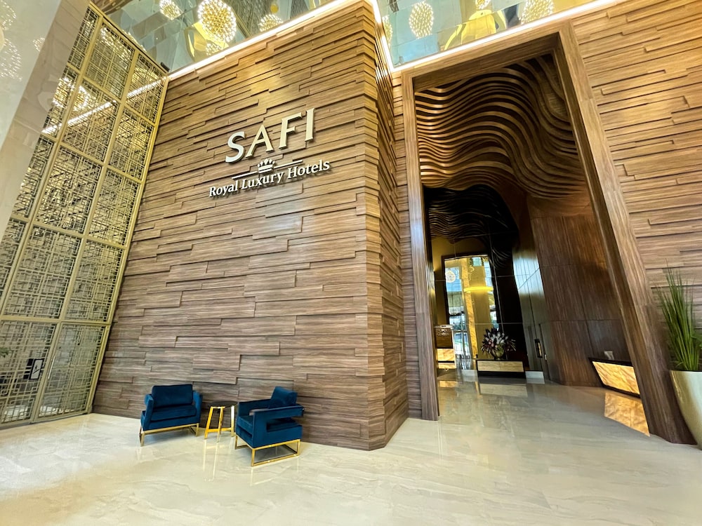 Safi Royal Luxury Metropolitan 21/47
