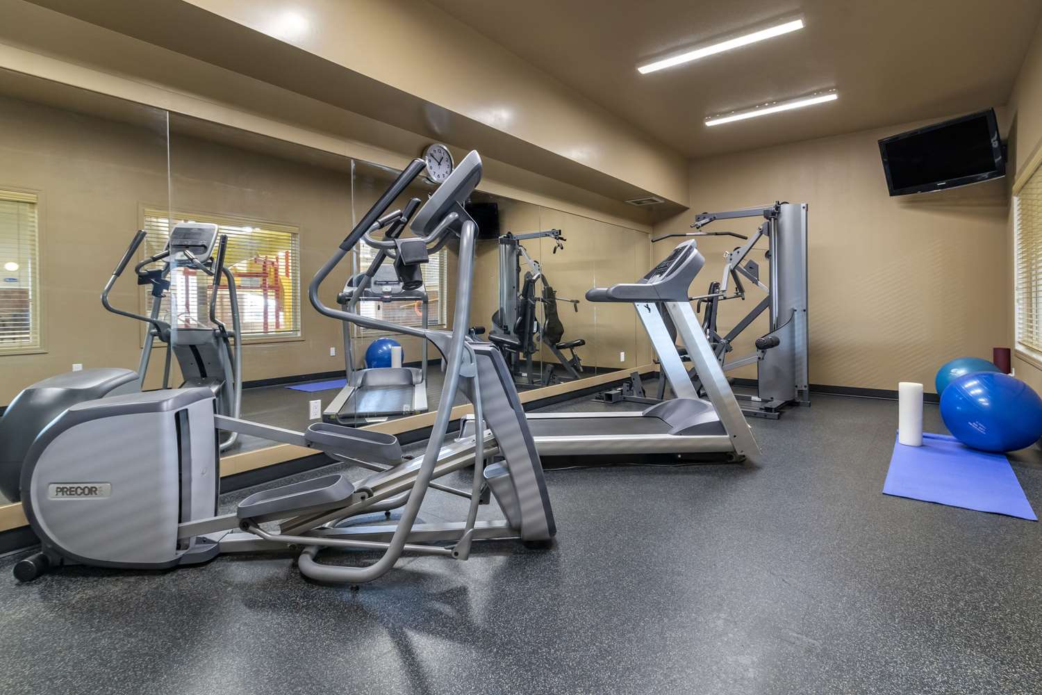 Quality Inn & Suites Rimbey 15/26