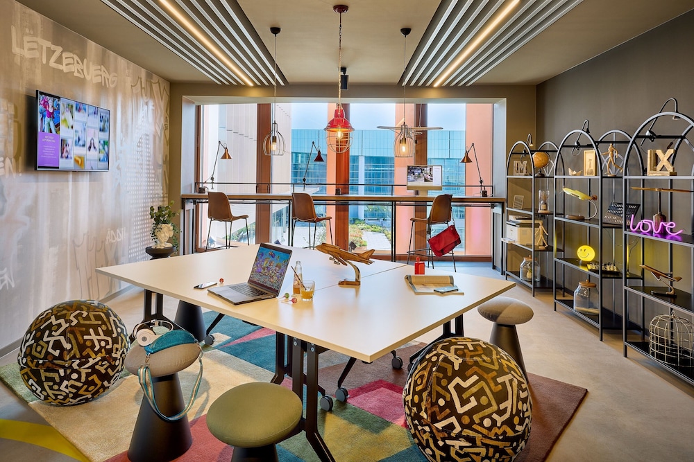 Moxy Luxembourg Airport 16/26