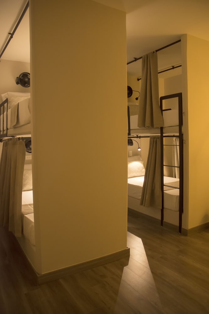 Medellin Vibes Hostel 44/70