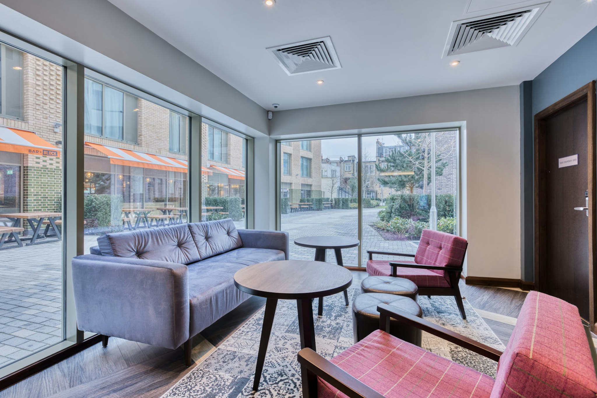 Premier Inn London Southwark (Southwark Station) 22/37
