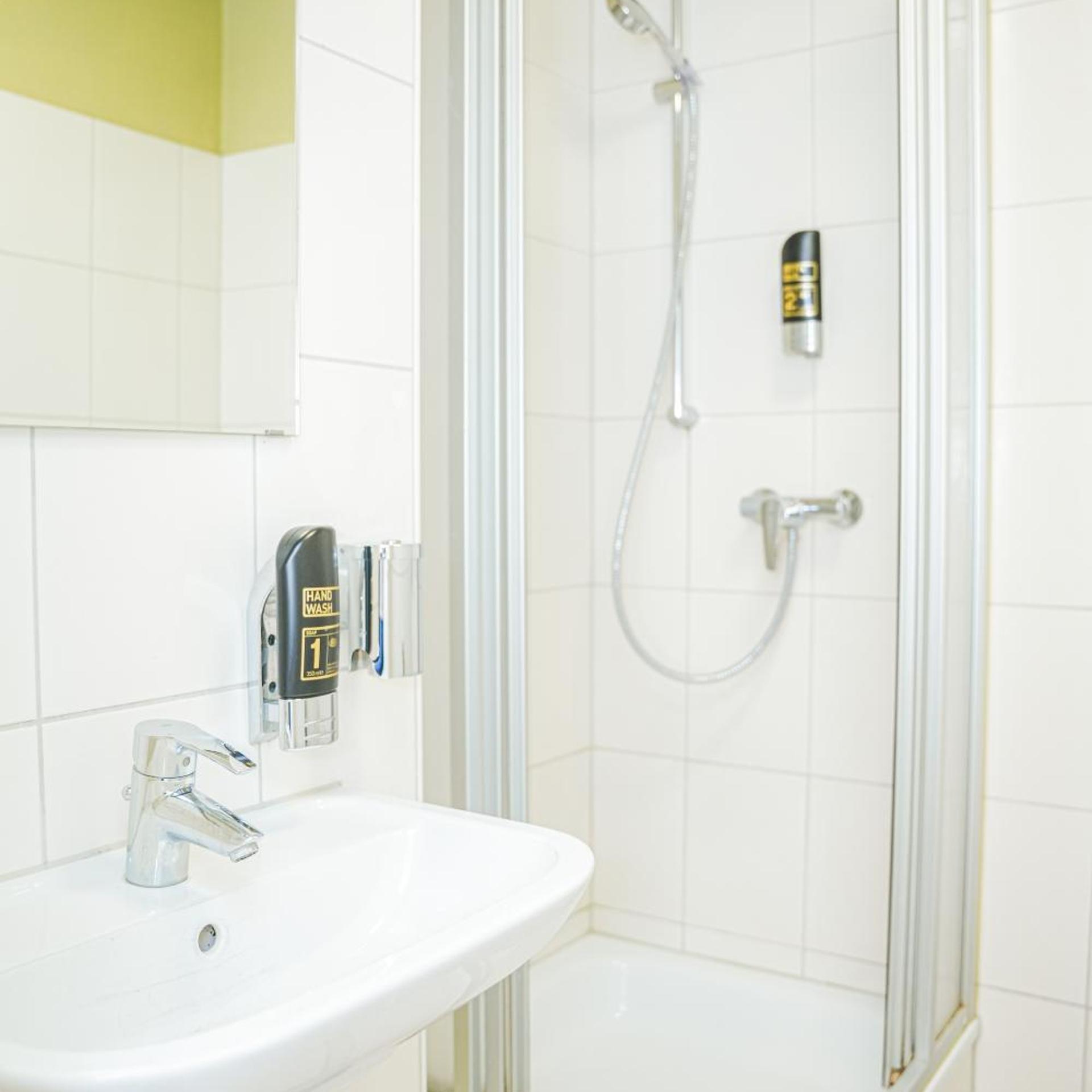 Hotel Aba 48/50