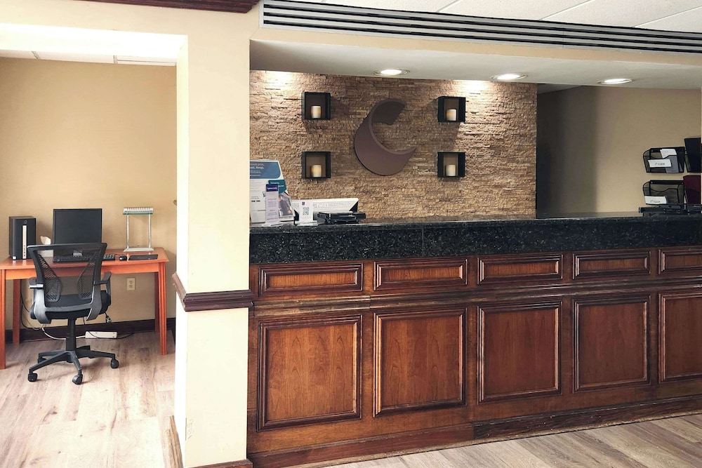 Comfort Inn & Suites Mount Pocono 8/50