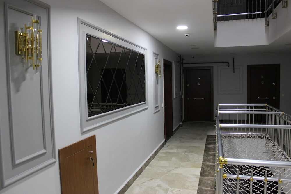 Quars Suite 24/50