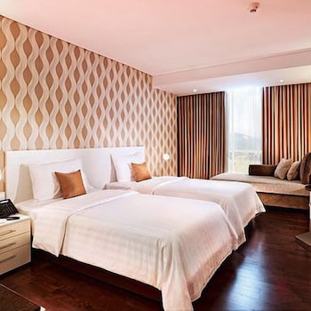 eL Hotel Bandung 43/51