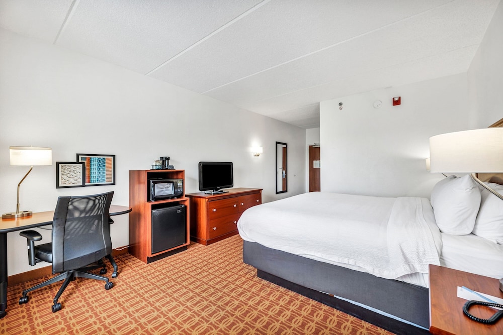 غرفة بسرير كينج، FAIRFIELD INN AND SUITES LUMBERTON 6/10