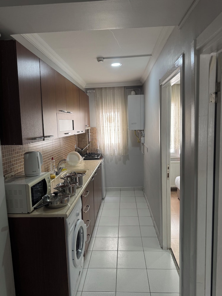 ISTANBUL FAMILY APARTMENTS 22/40