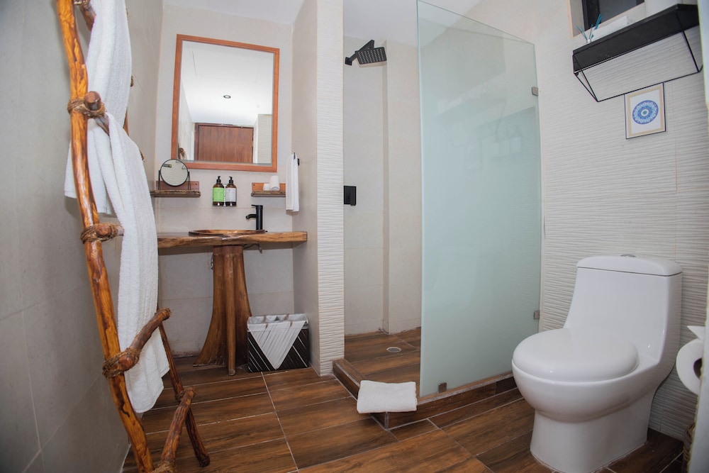 Akuazul Resorts Adults Only 49/50