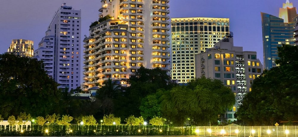 Centre Point Hotel Sukhumvit 10 111/114
