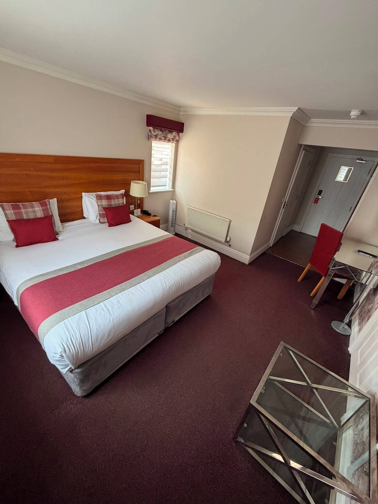 Standard, King Bed, Convertible Double Bed, Accessible