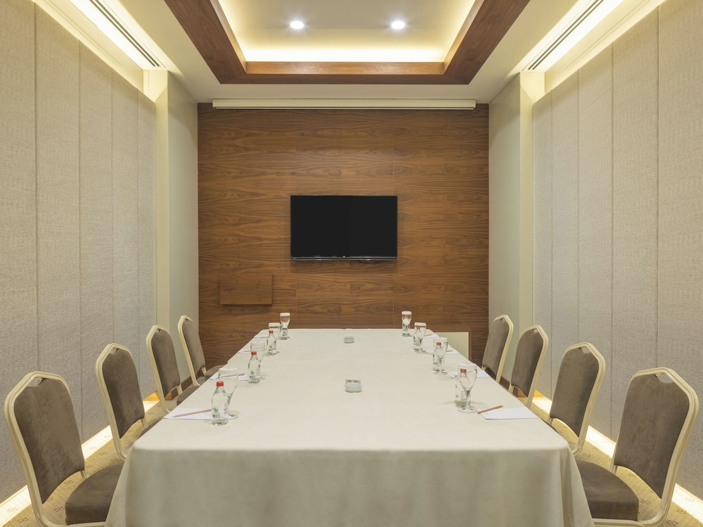 Mercure Ankara Kizilay 70/80