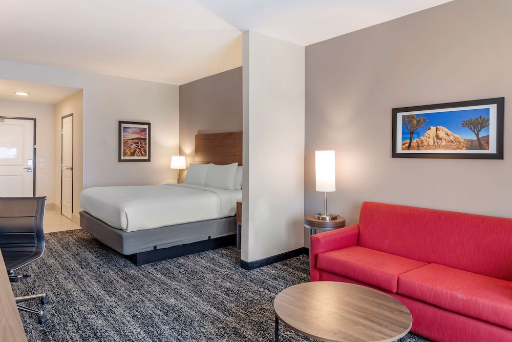 Best Western Plus Coachella Valley Inn & Suites 27/58