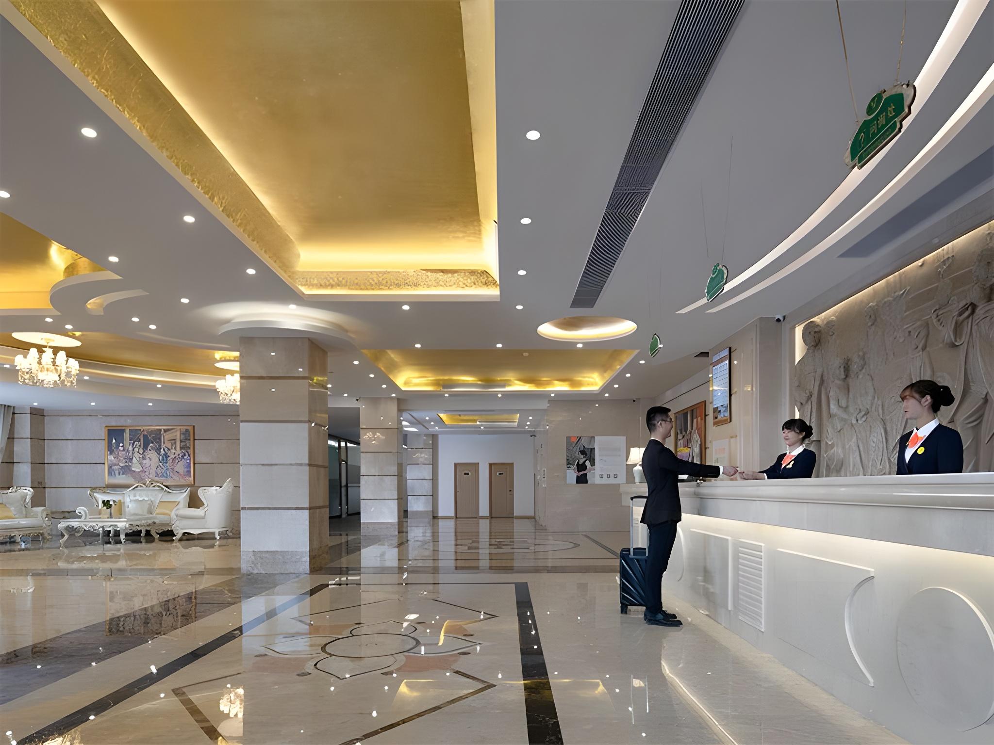 Vienna Classic Hotel (Shenzhen Pingshan Bihu) 16/40