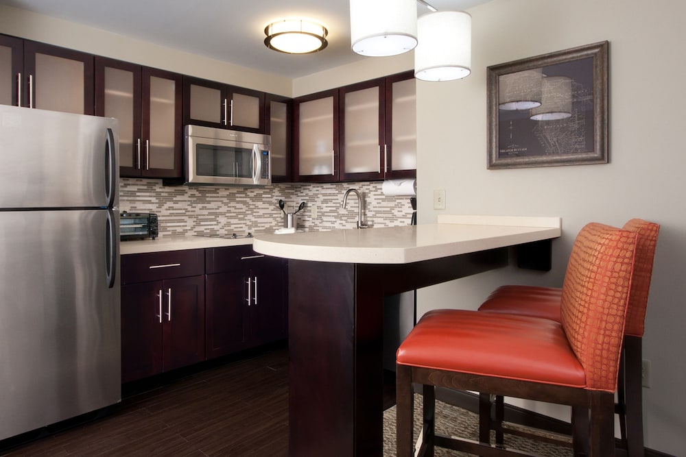 STAYBRIDGE SUITES BUFFALO-AMHERST 49/52
